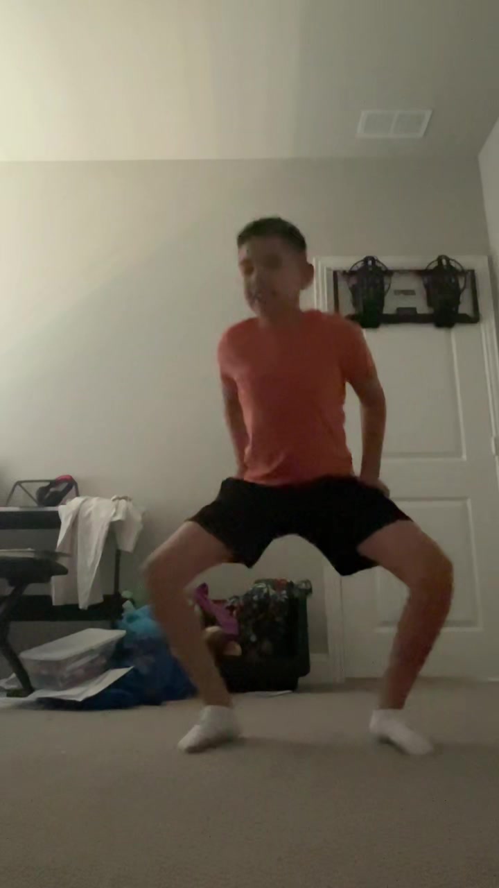@SUP3RN0AHH