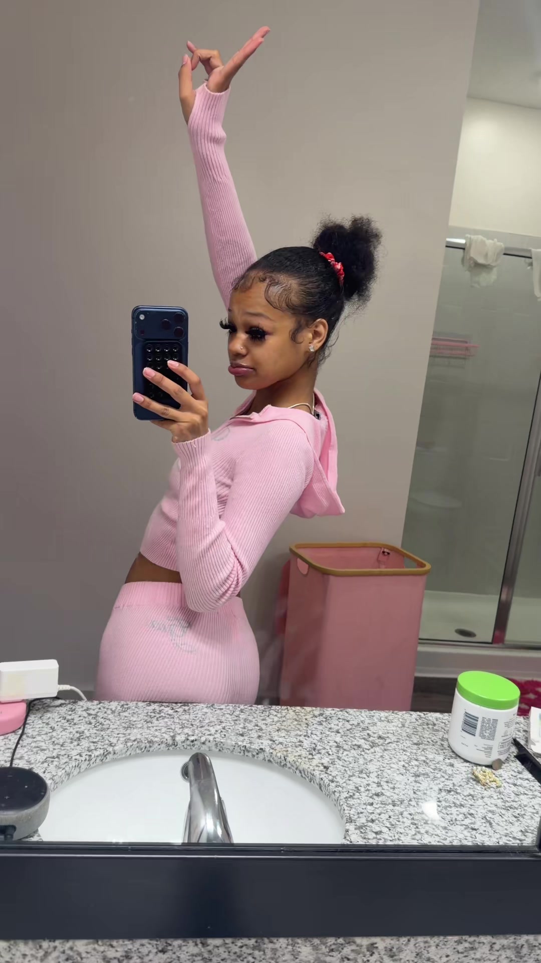 @Farahheartss