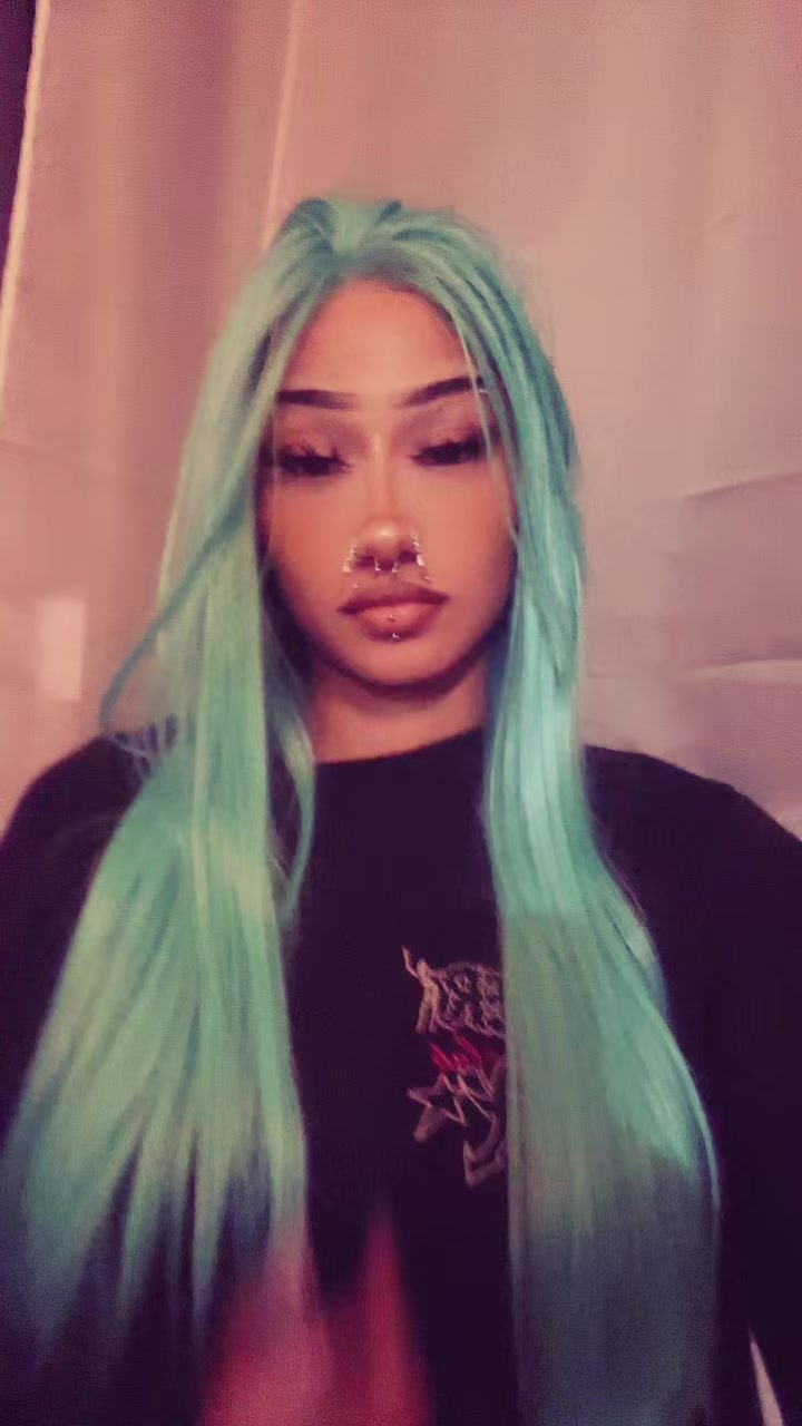 @Nivy is Back🎀