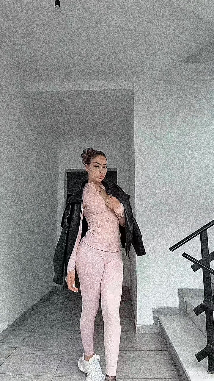 @LonaMuca1