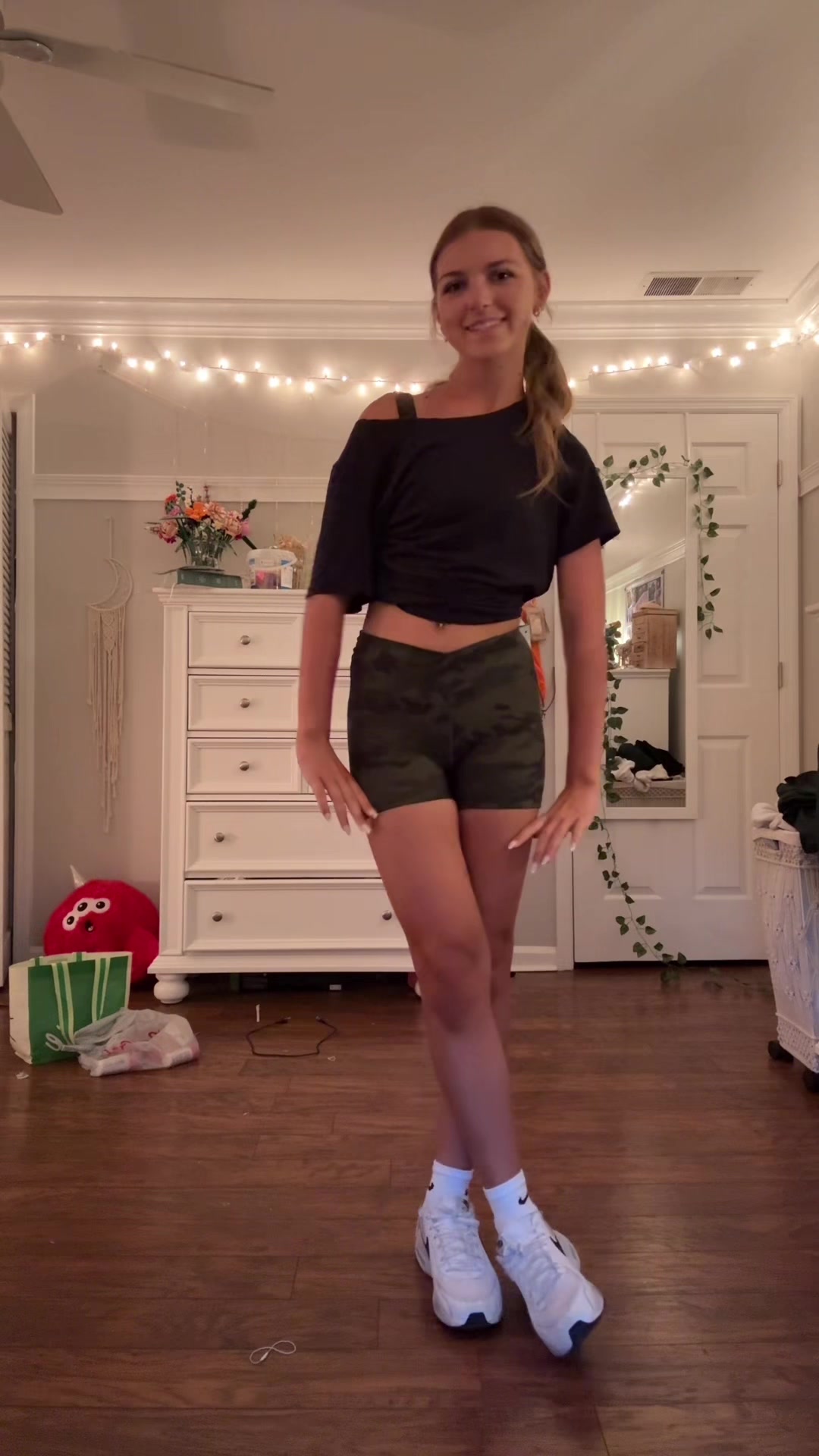 @emmanicole_music