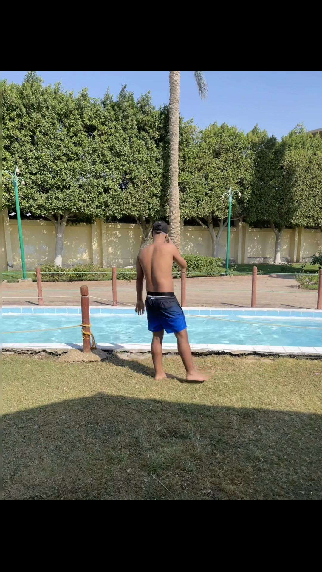 @Jo⚡️