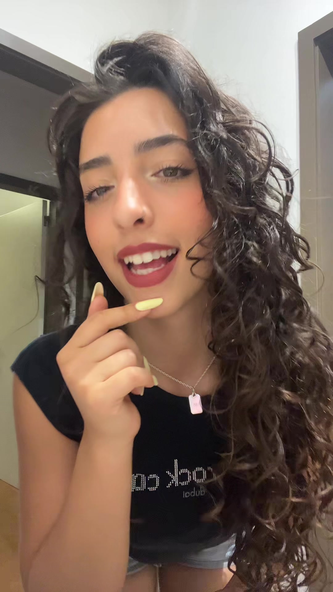 @Lara Lopes