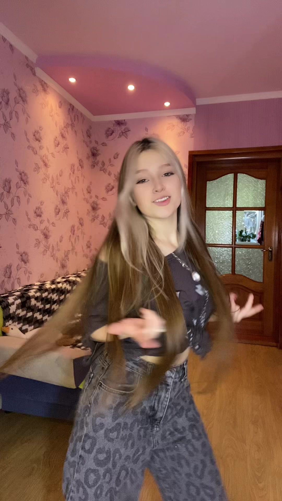 @Маленька