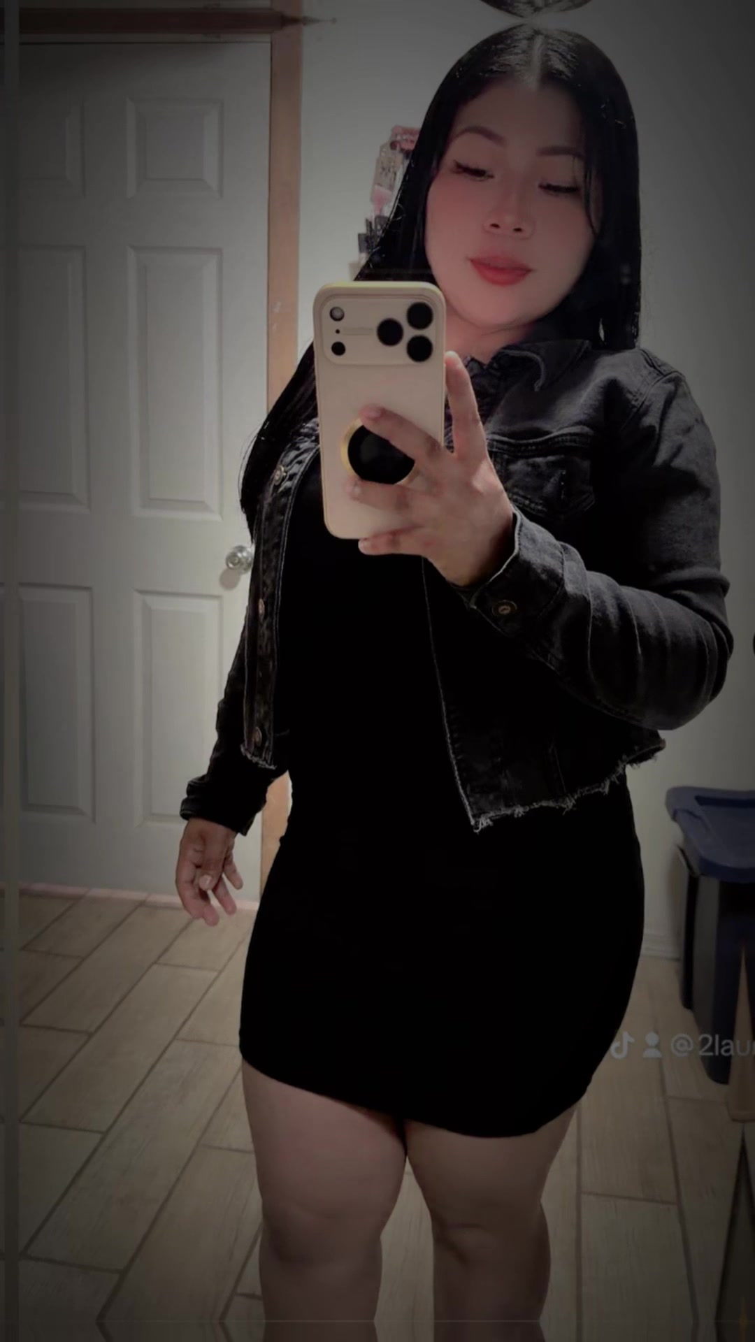 @2laura55