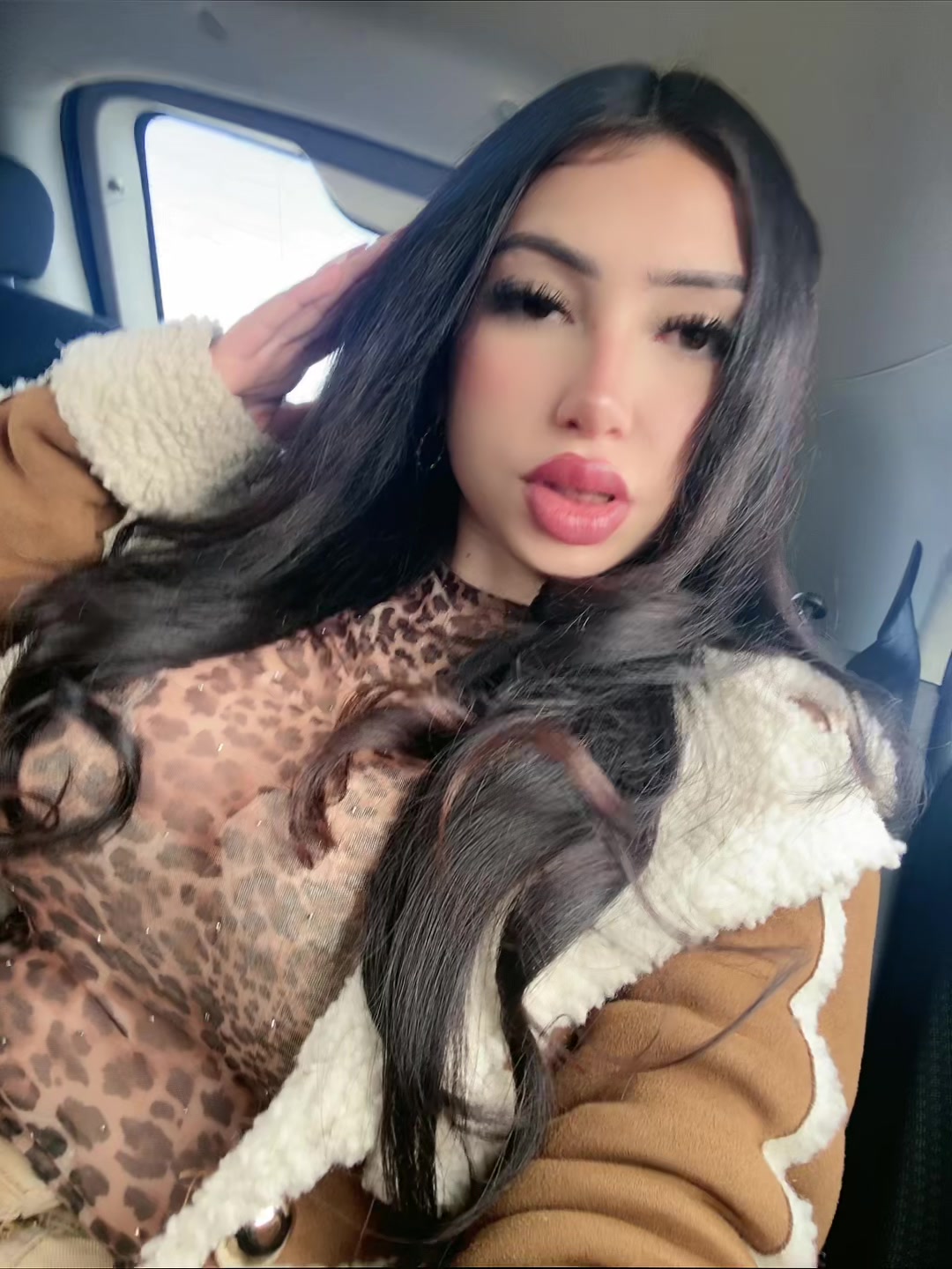 @isita.isidora