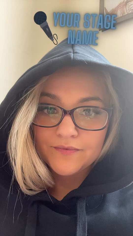 @alora_rosex