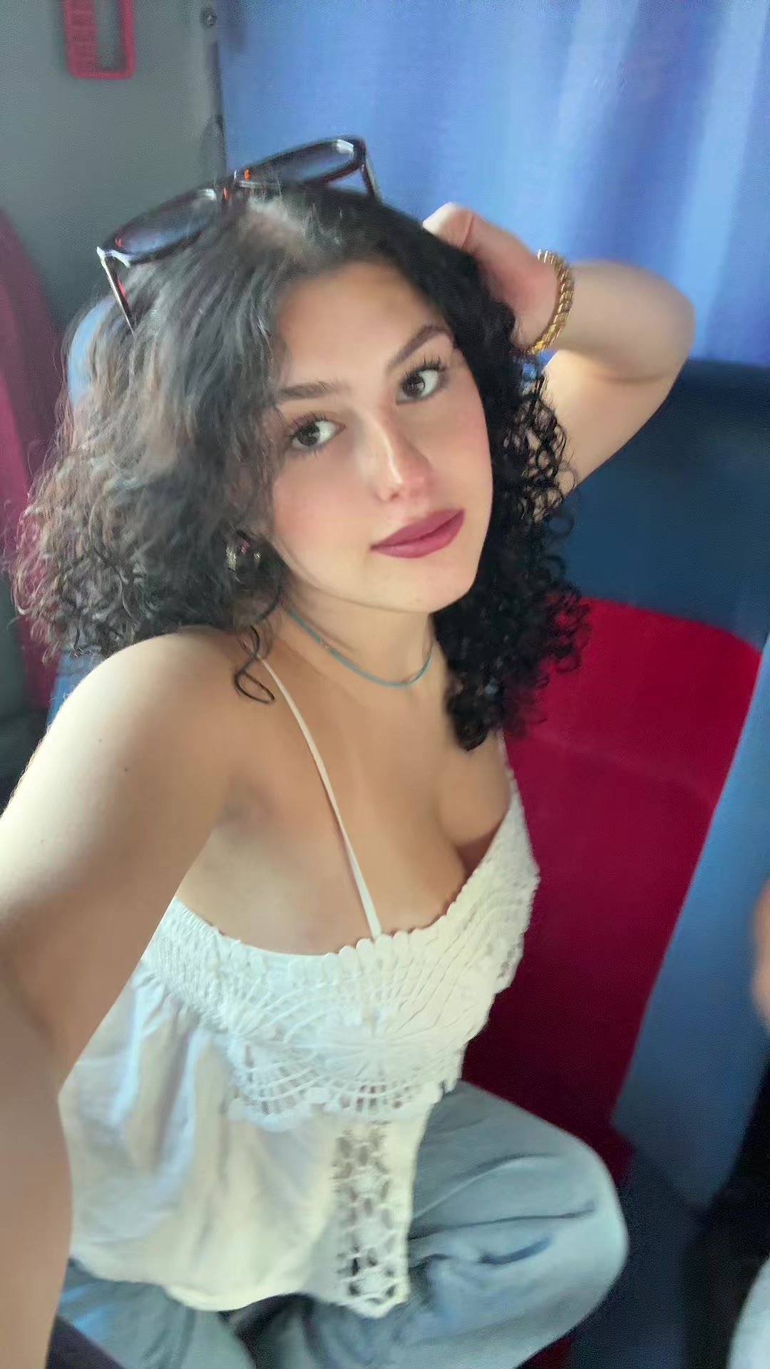 @hi