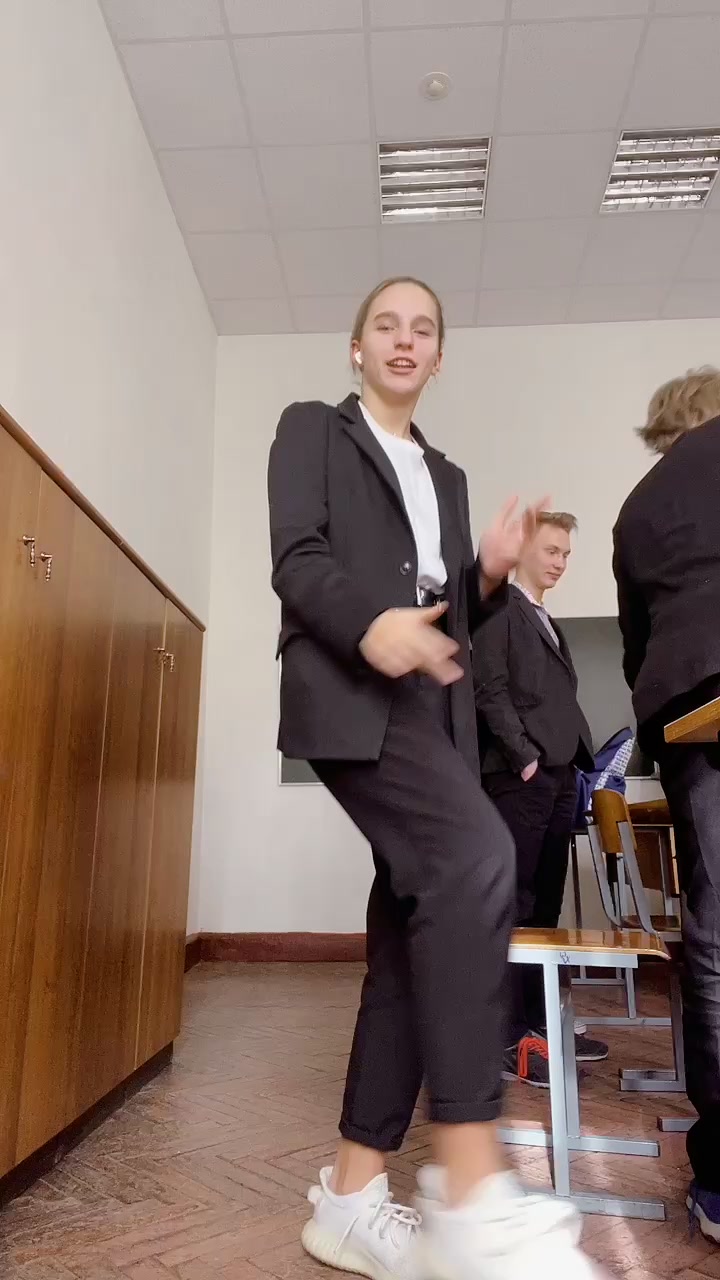 @Русская Рапунцель👑