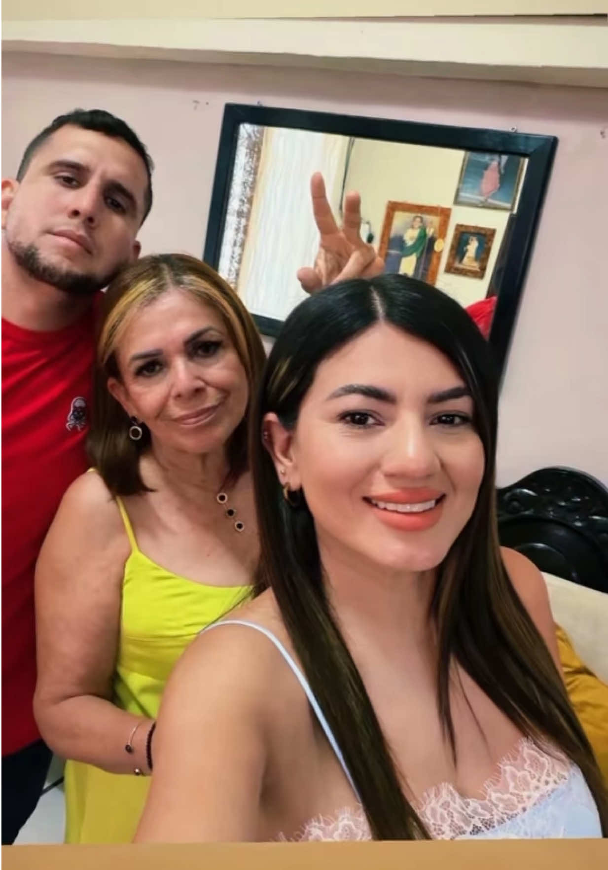 @LaPeralta👸🏼