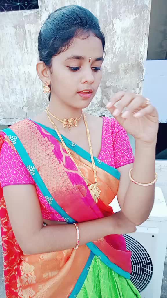 @😍Chandrika😍