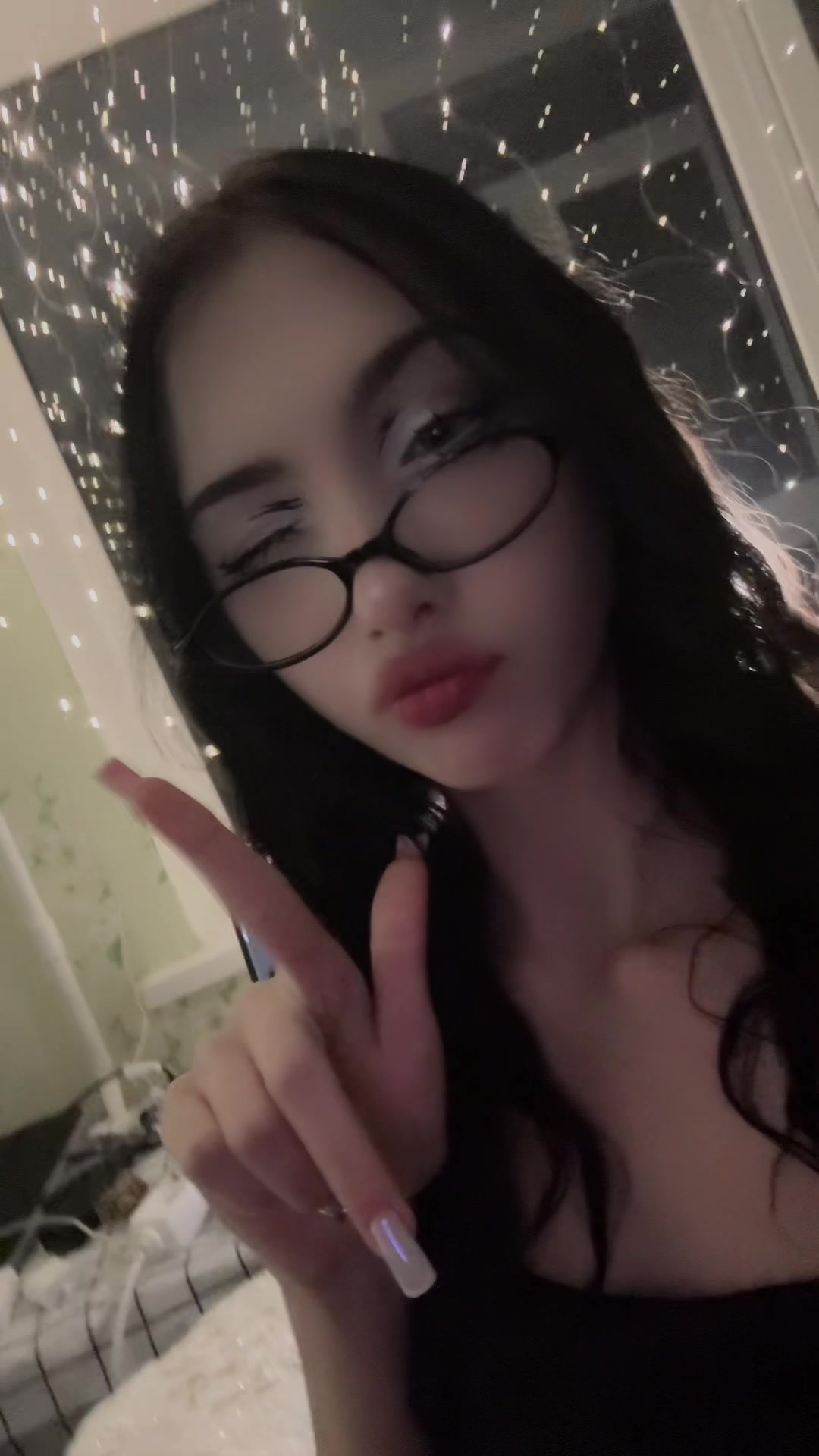 @rei)