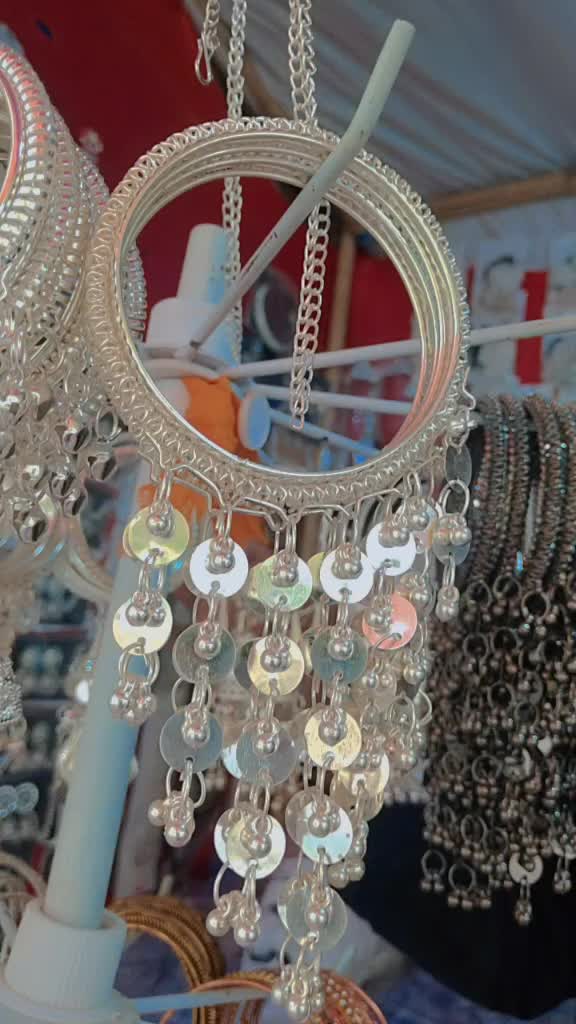 @EARRINGS IN YOUR AREA