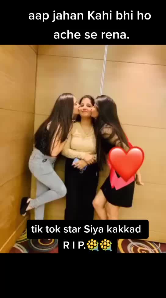 @Vicky_576