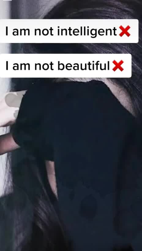 @i_am_broken💔💔