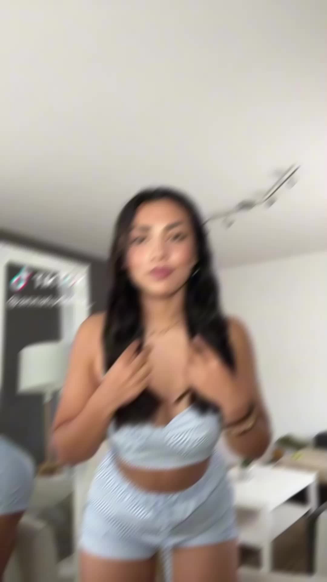 @Anna_Tudela