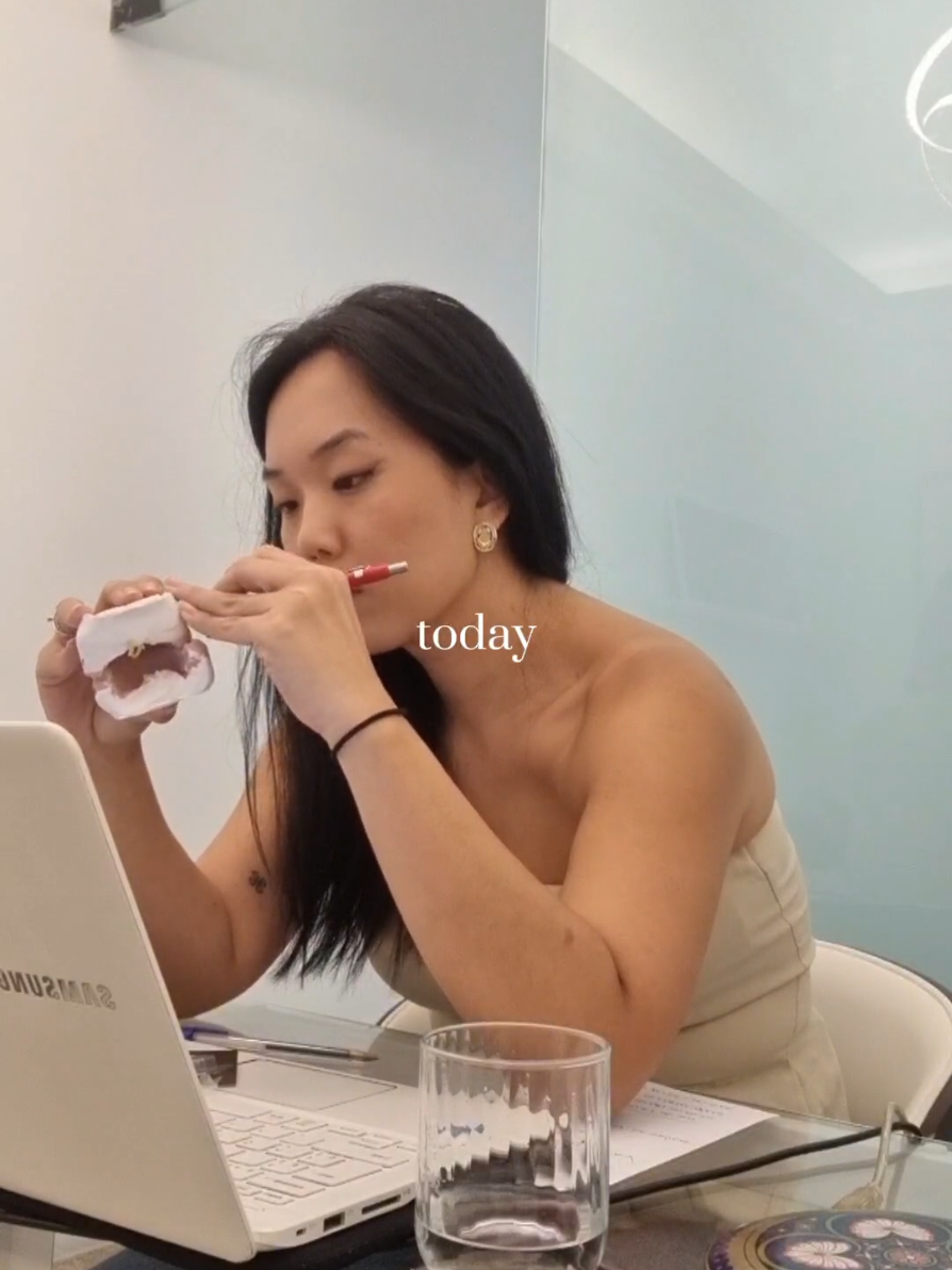 @dranicoleokura