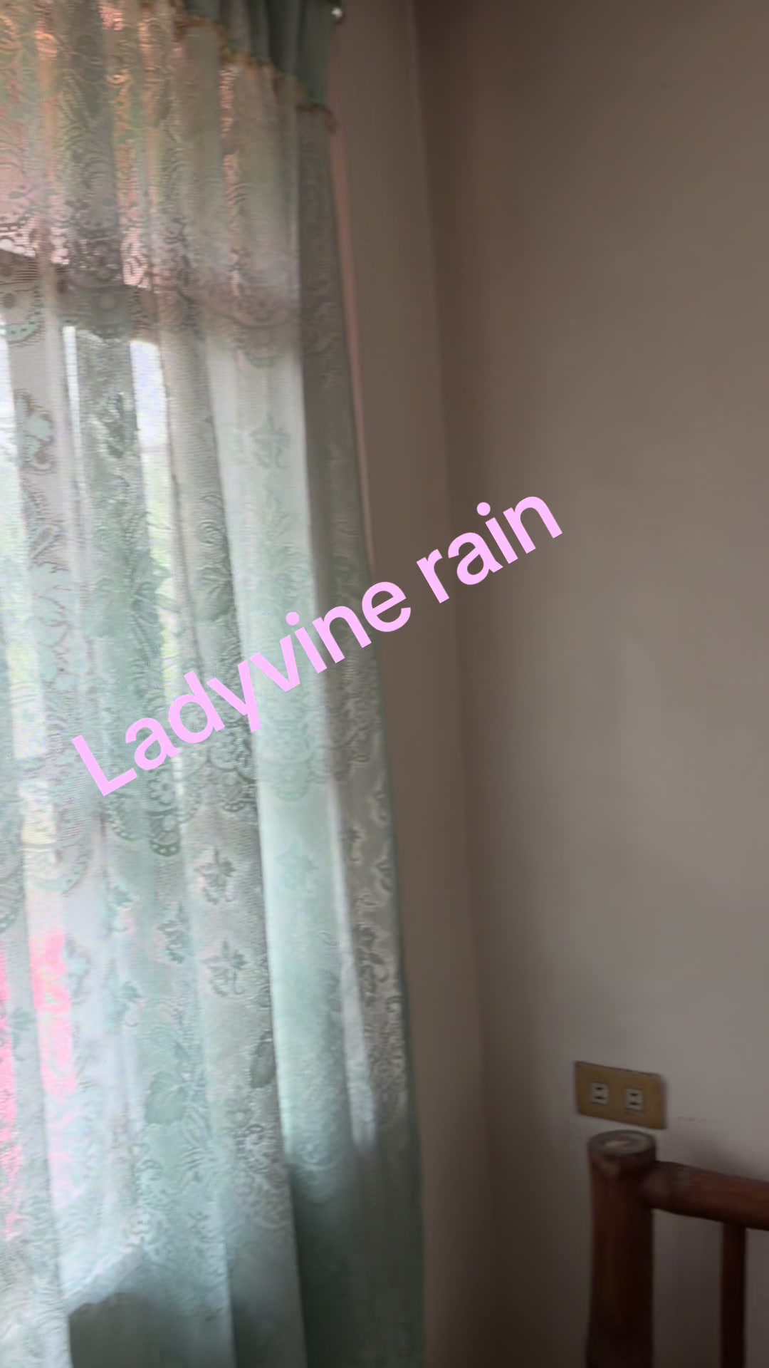 @DBT_D _EMO Slowmo_Queen