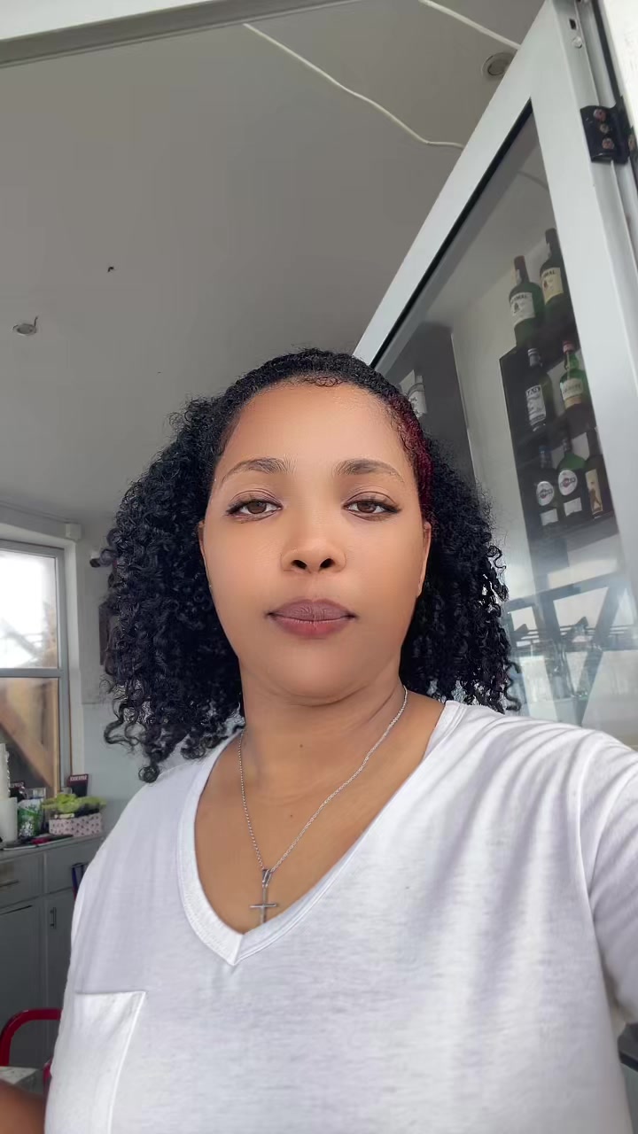 @Morena🇨🇻🍀