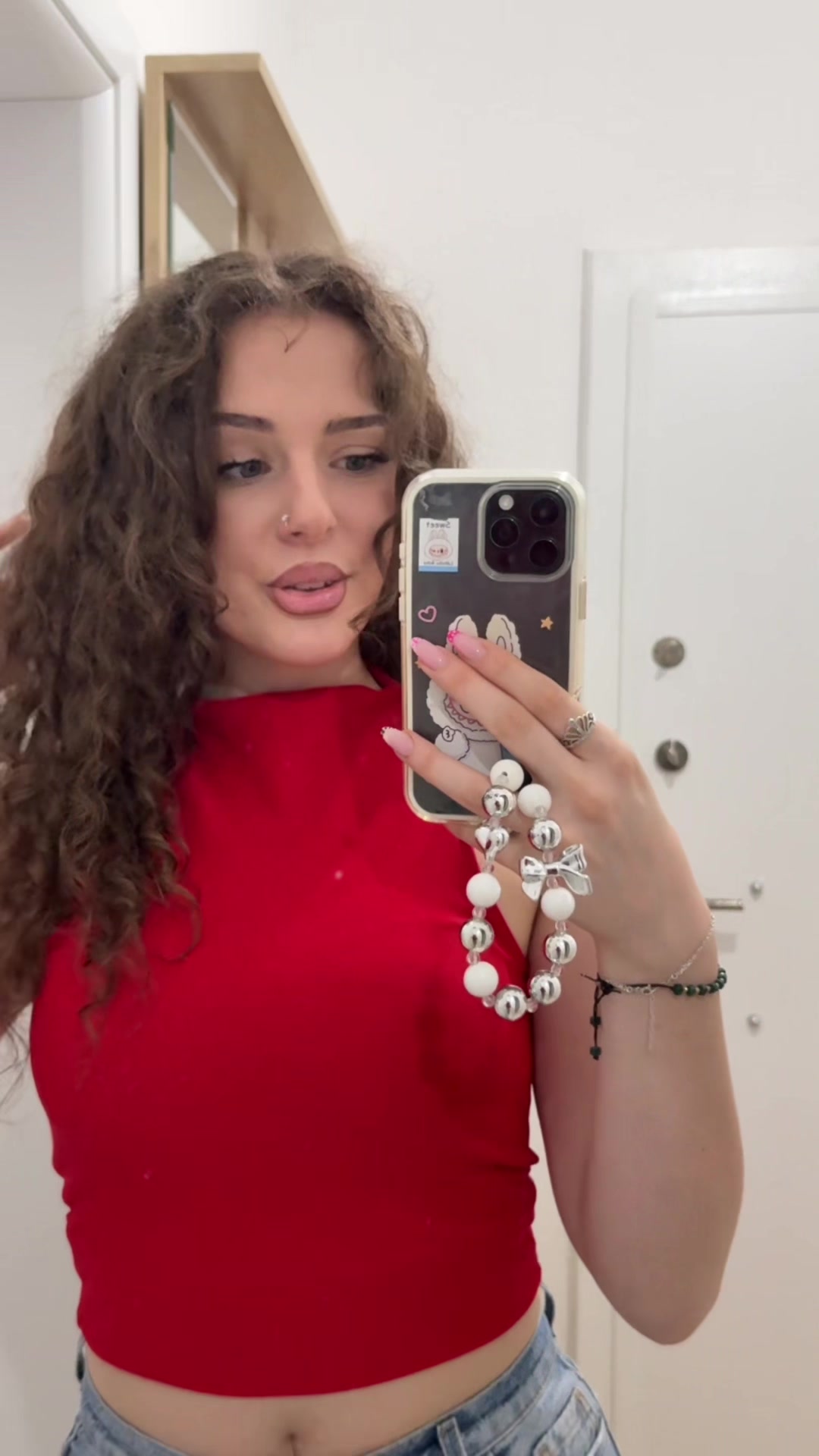 @FatjonaC