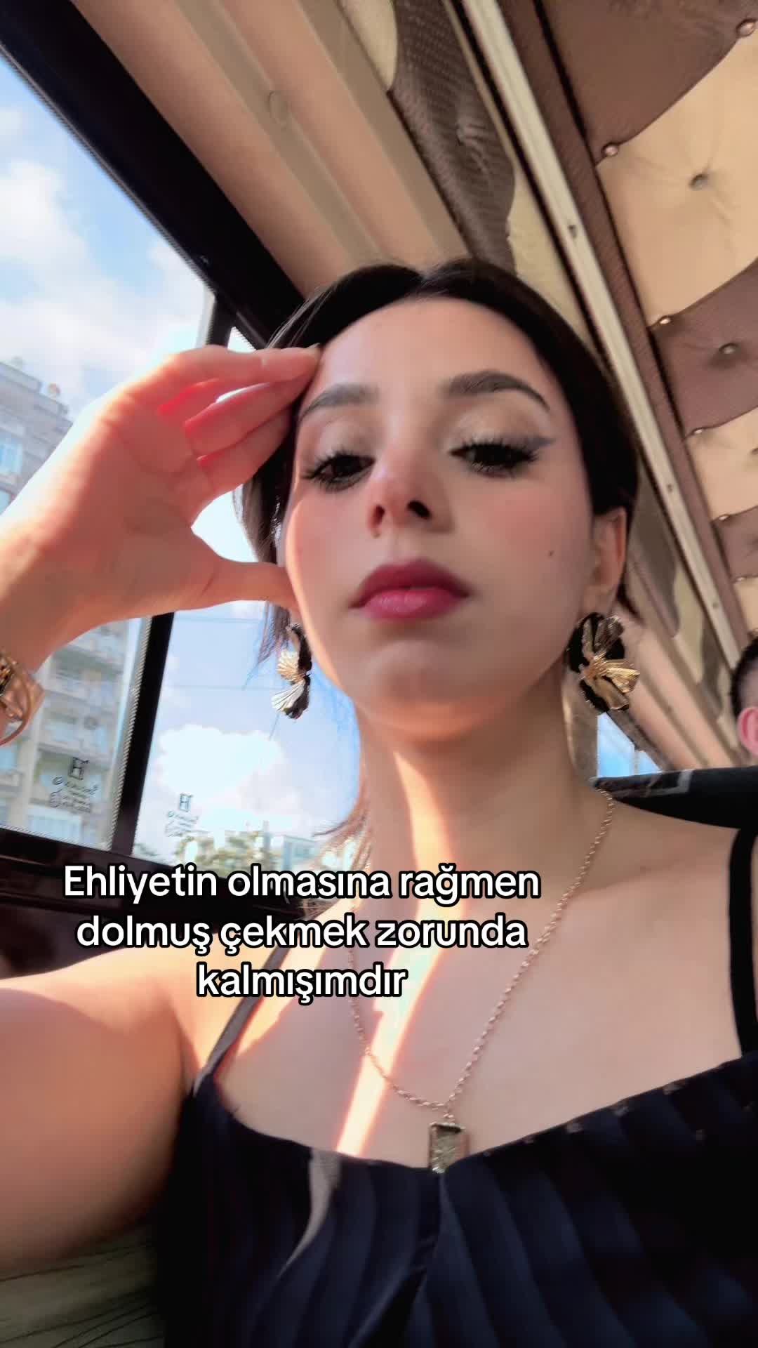 @Y⚡