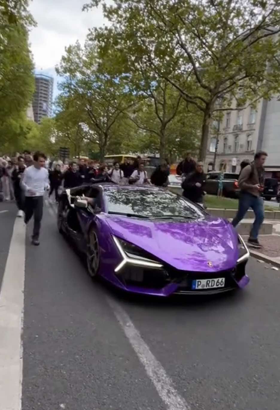 @Björn Berlin Cars