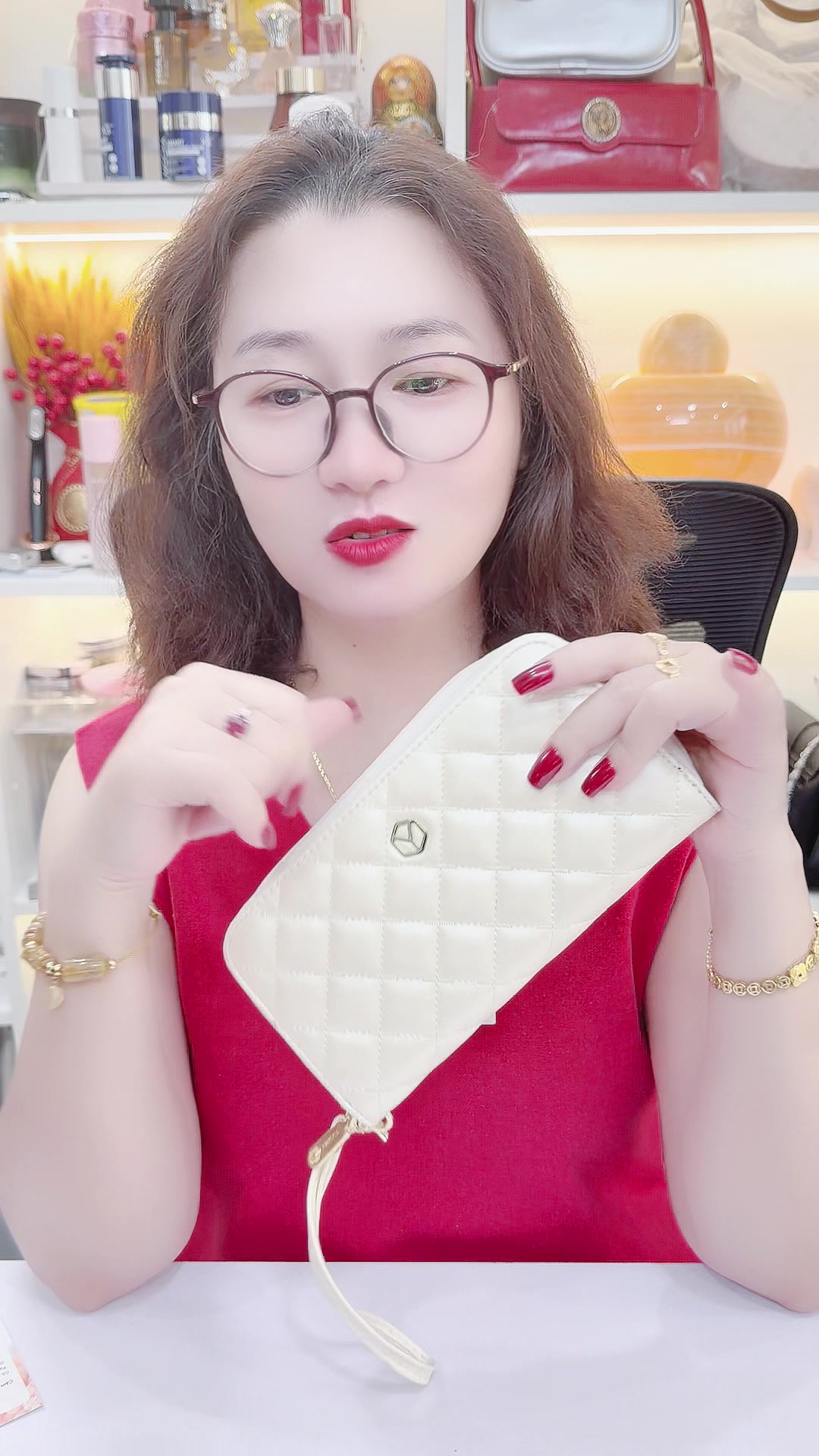 @Ổ Của Lộc1376