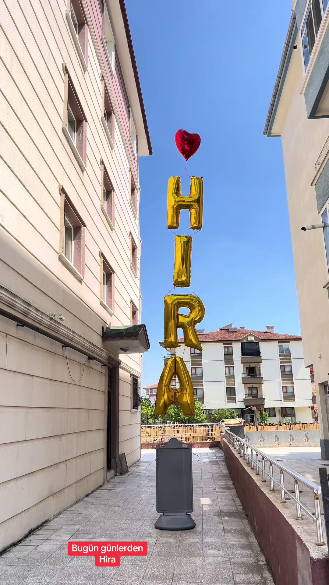 @Minnoş s&uuml;s ve parti evi
