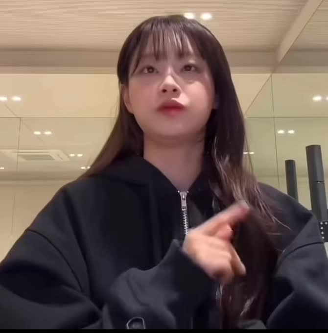 @K-/POPlikely