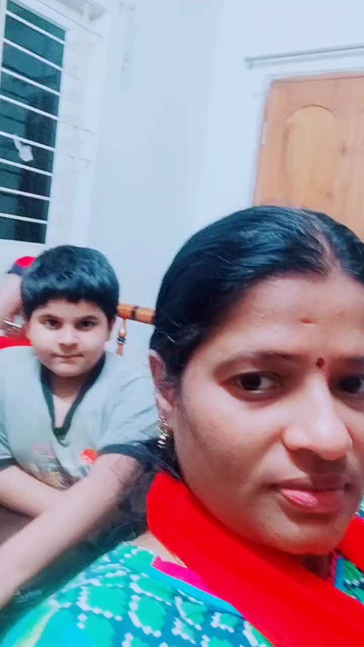 @Siri chowdary