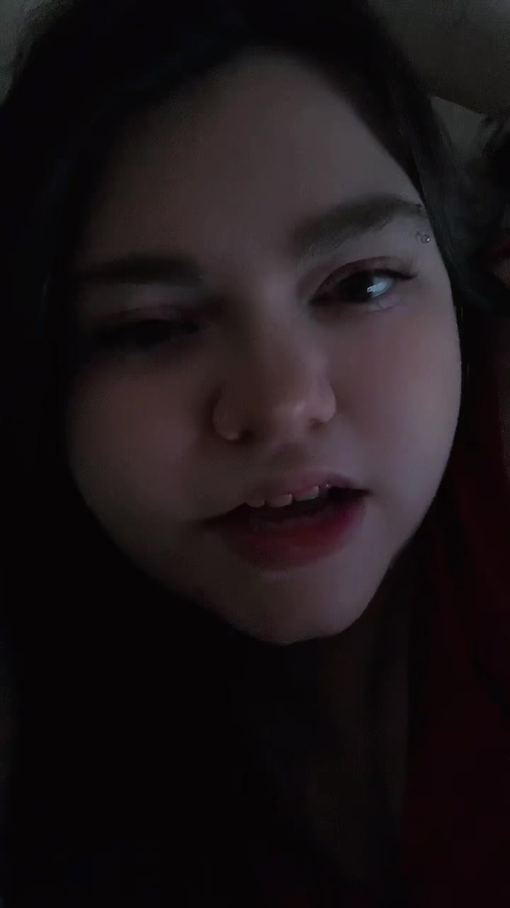 @FluffiBuniTushie