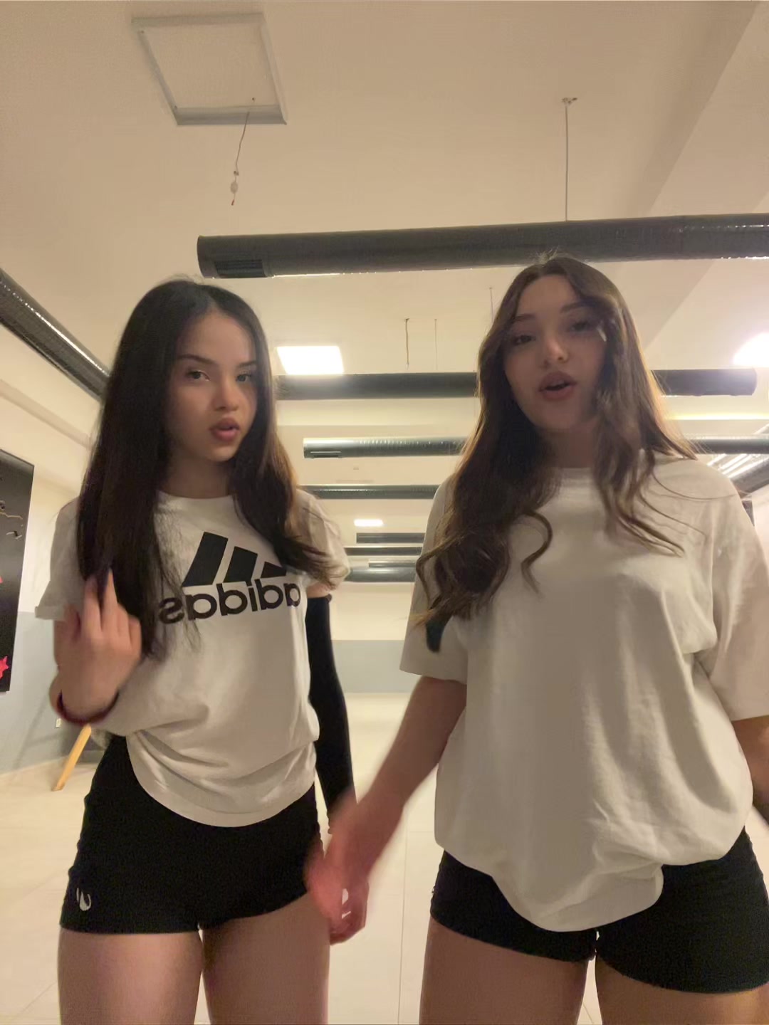 @kizimotistikmisinizla