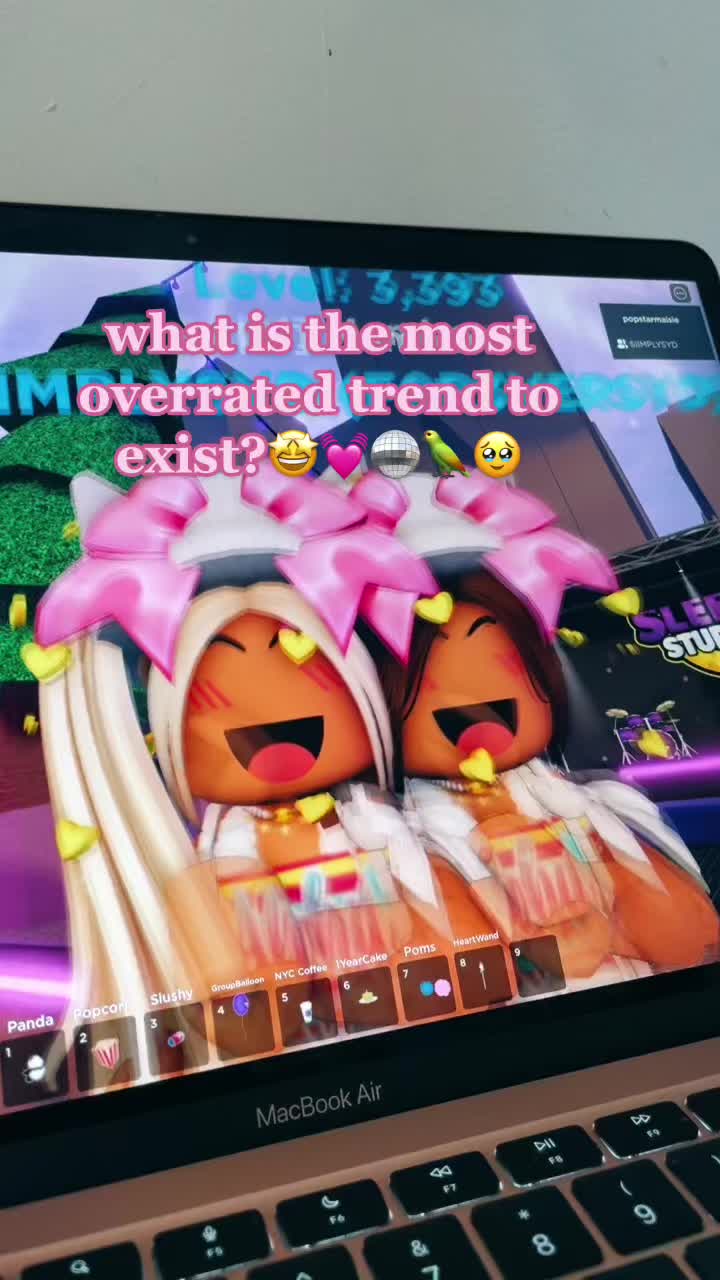 @maisie๐๐๐ฆ๐ฆแ³