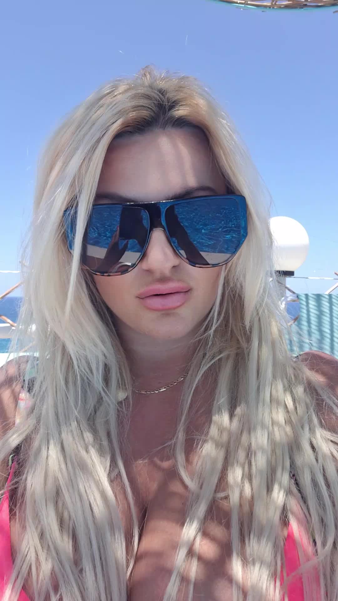 @Paula