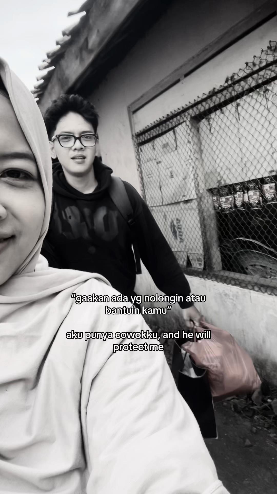 @hi, ini denisa