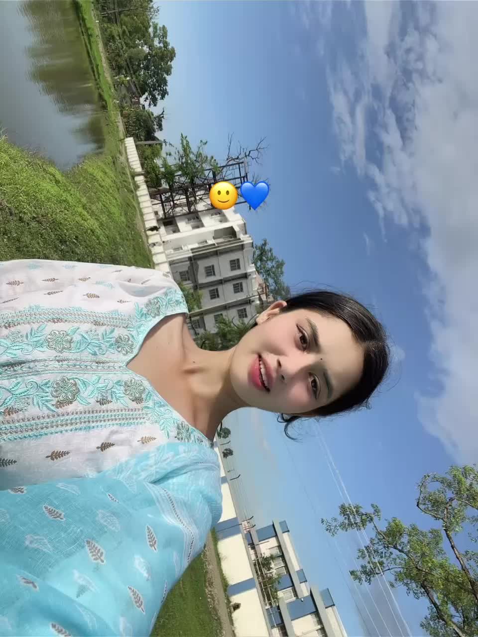 @अनु देउवा