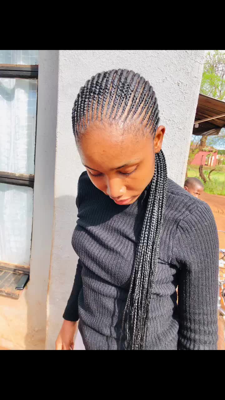 @MphoMokoena