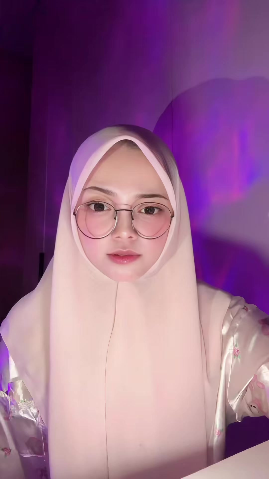 @cutkina_
