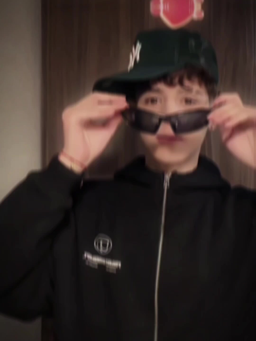 @Mellwoo🦠🪻