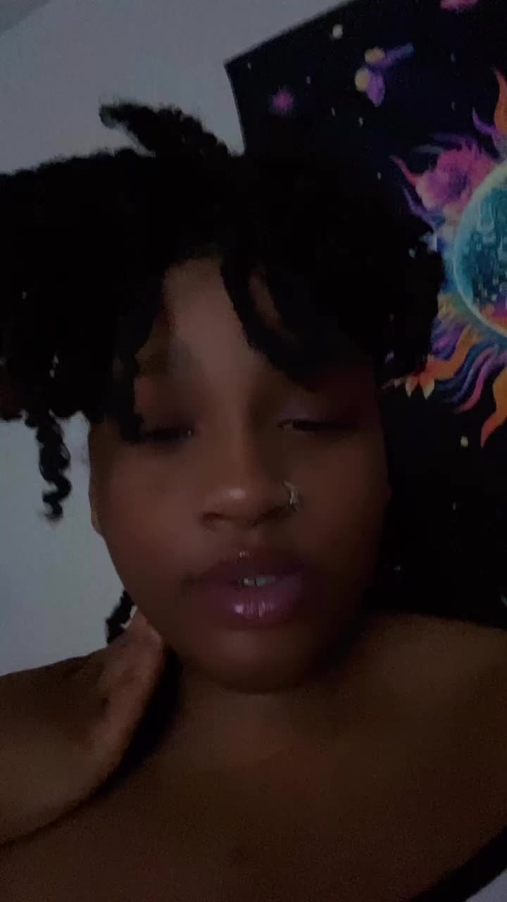 @Paeebabeeess