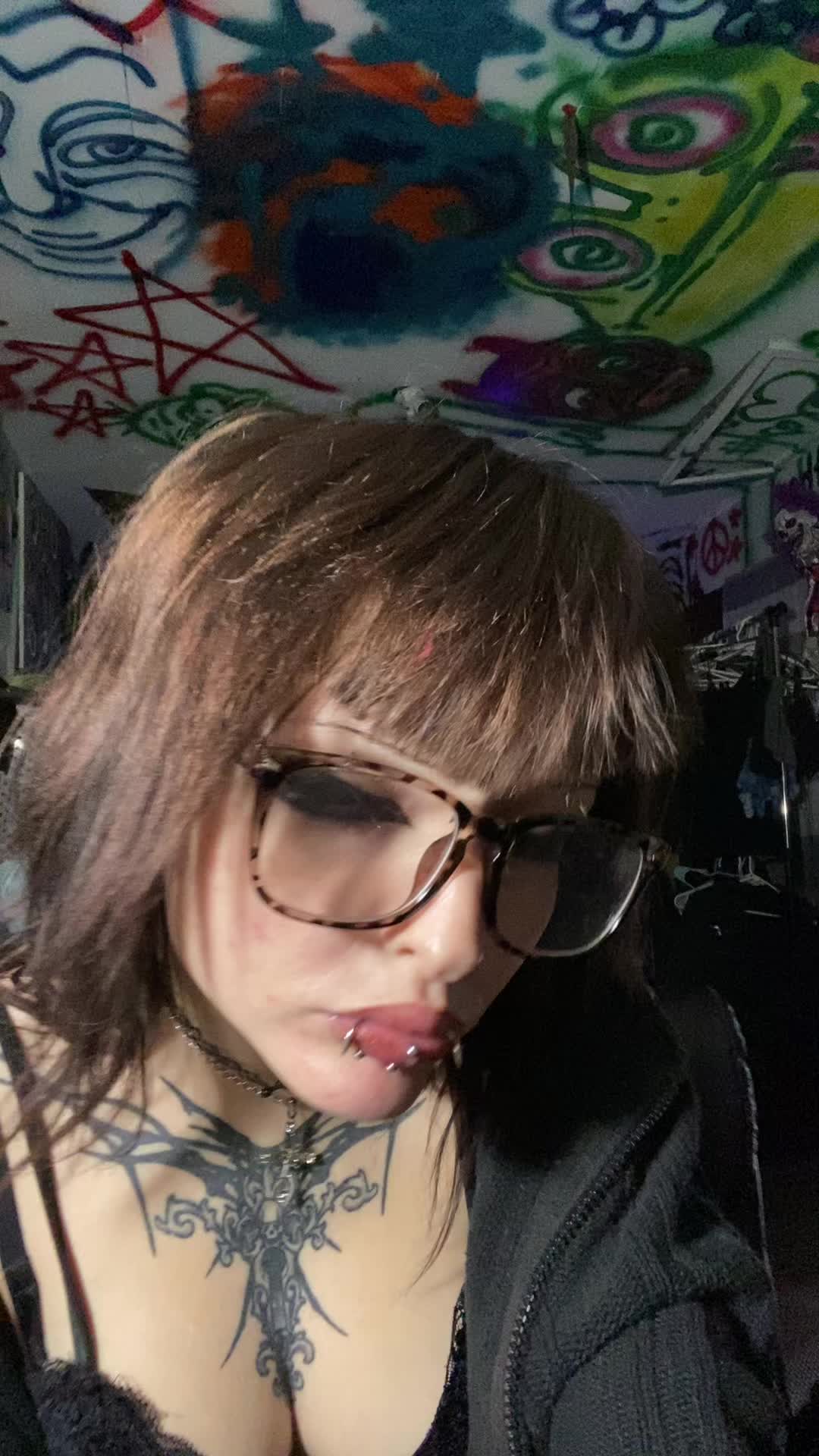 @glowkanator