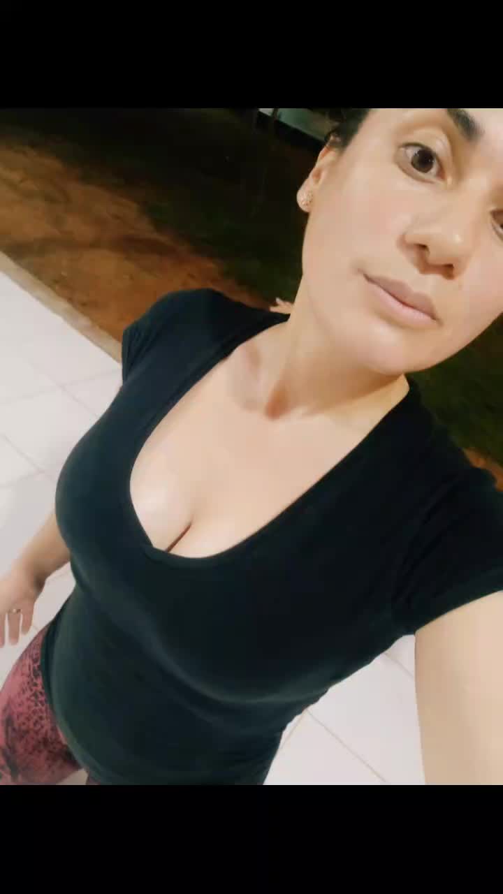 @Gabriela Godoy75