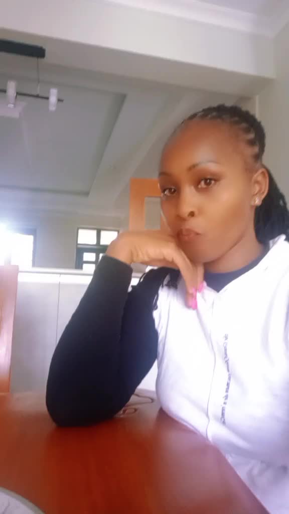 @Nkatha Maureen+12