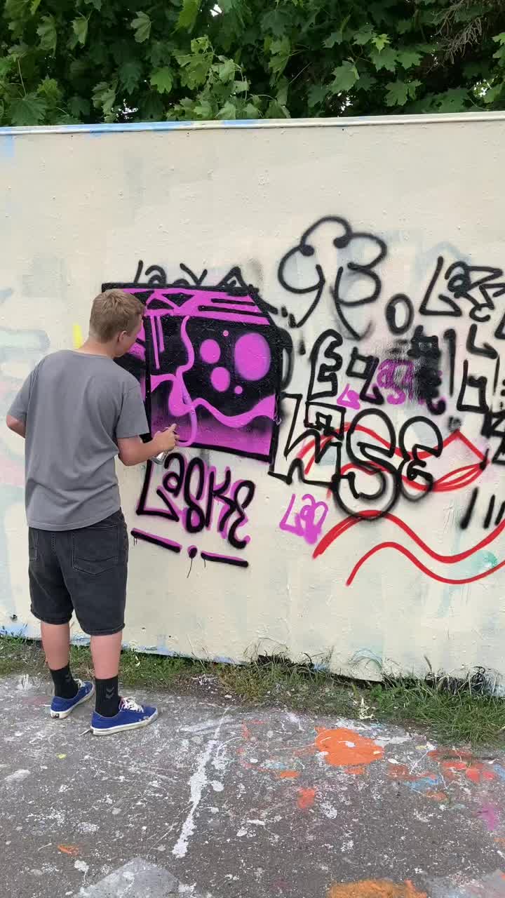 @Graffiti Hill