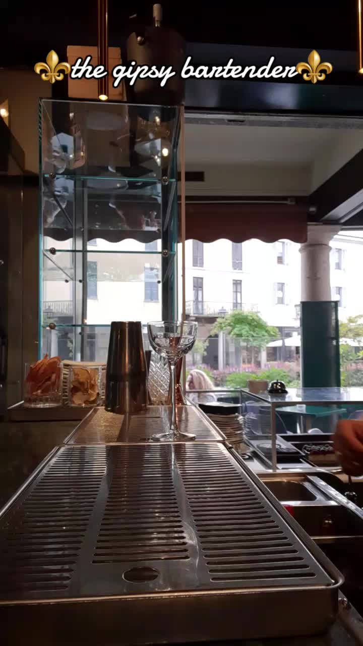 @the gipsy bartender 🍸