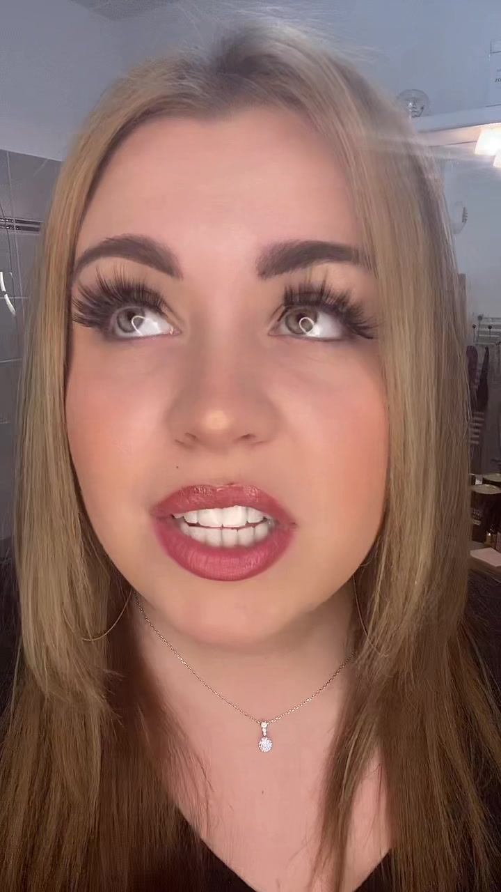 @Blondiie