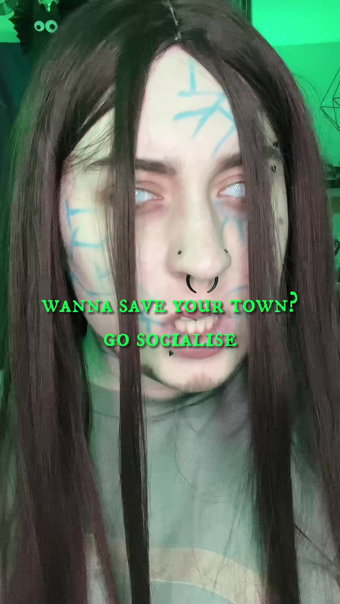 @✭
