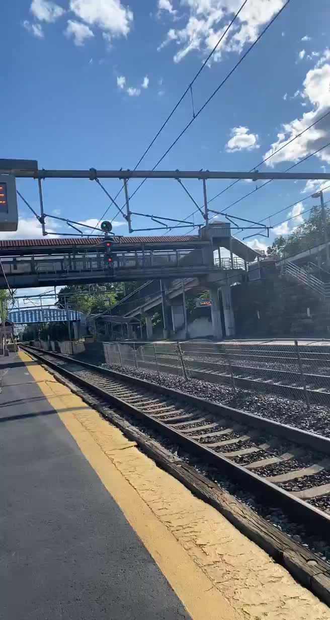 @BriandoesTrains