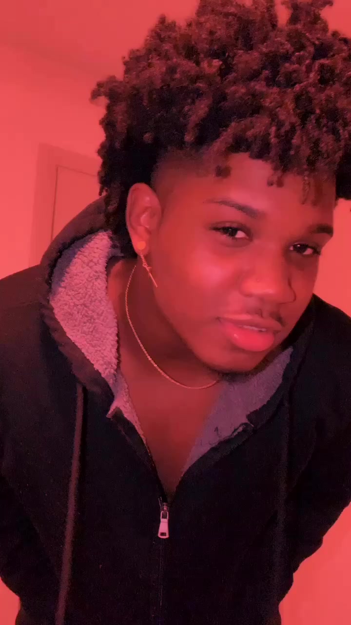 @Chazzz💤😴
