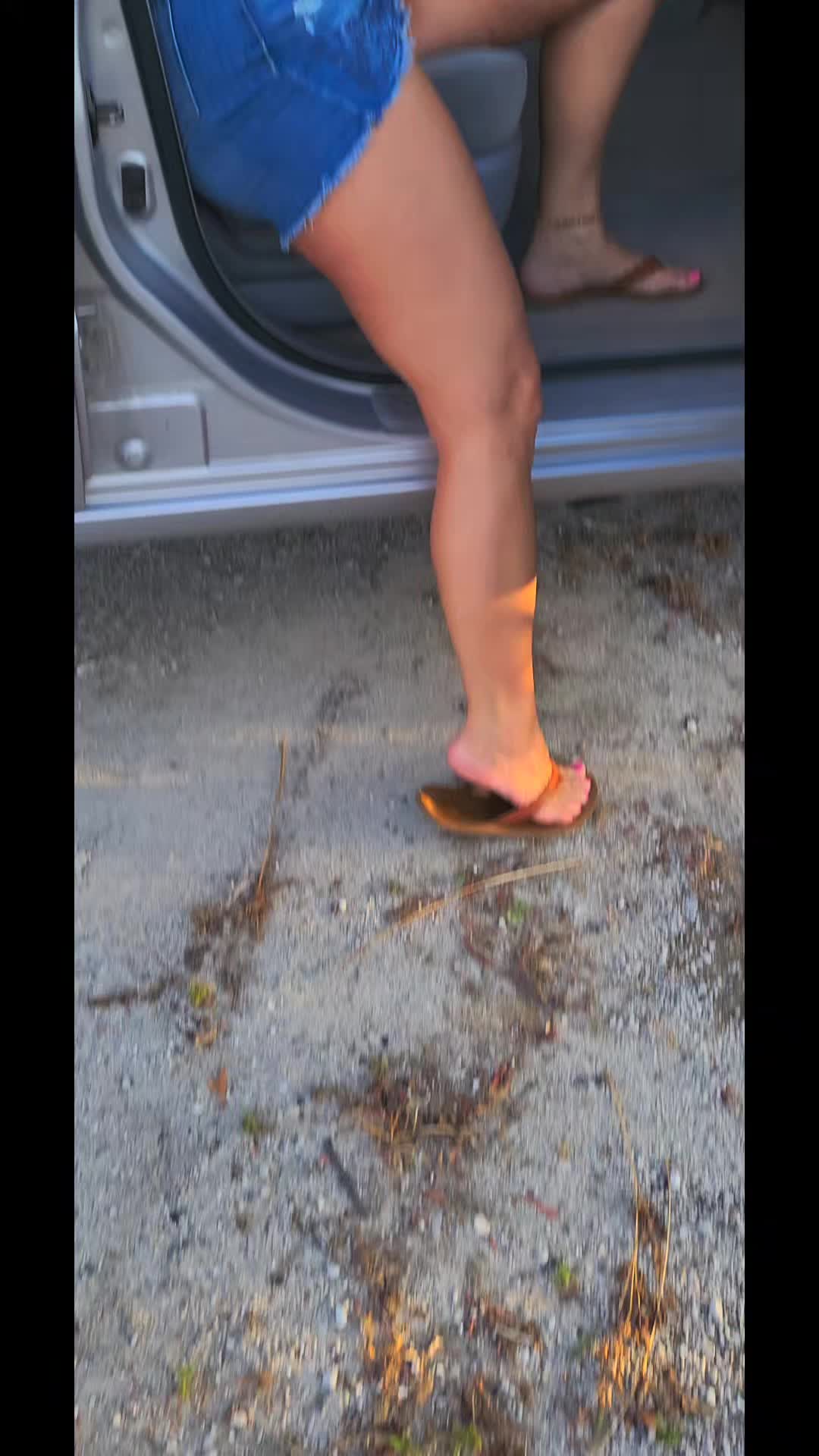 @Heatherhotwife